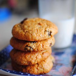 Oatmeal Raisin Rum Cookies