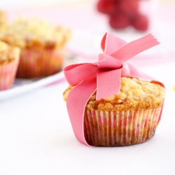 Raspberry Muffins with Streusel