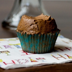 Simple Vanilla Cupcakes