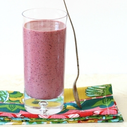 Coconut, Berry & Spinach Smoothie