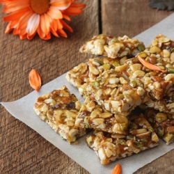 Mixed Nut Brittle