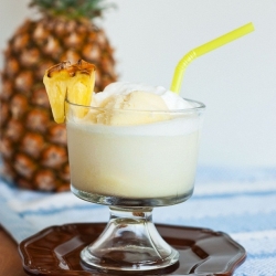 Pina Colada Floats