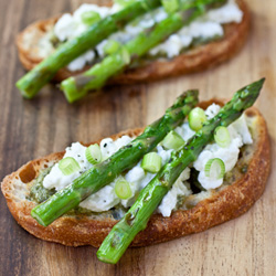 Grilled Asparagus Tartines