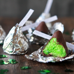 Irish Cake Kisses