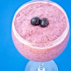 Apple Blueberry Fruit Smoothie