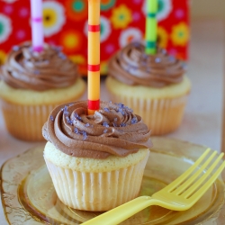 Vanilla Birthday Cupcakes