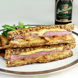 Ham, Cheddar, and  Apple Sandwich