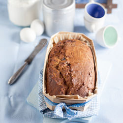 Oat Cake With Cherry Jam