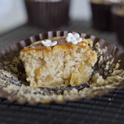 Apple Cinnamon & Caramel Cupcake