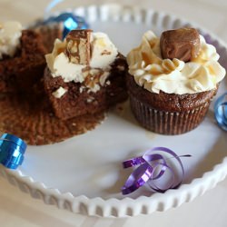 Snickers Cupcakes