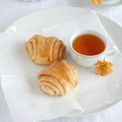 Cinnamon & Cardamom Buns