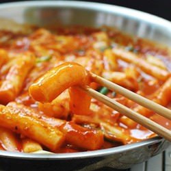 Spicy Stir-Fried Rice Cakes