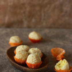 Fried Sesame Seed Balls