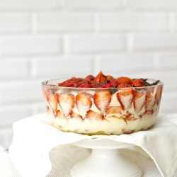 Easy Strawberry Trifle