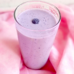 Banana Caramel Blueberry Smoothie