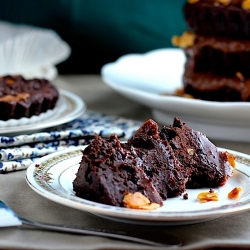 Brownie Cake with Chocolate Pudding