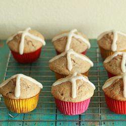 Hot Cross Bun Muffins