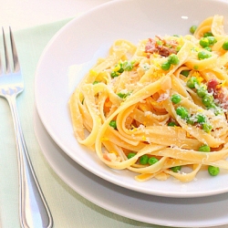 Pasta w/ Prosciutto and Peas