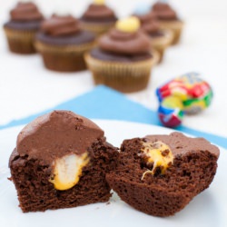 Creme Egg Cupcakes