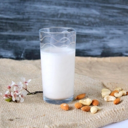 Almond- Cashew Milk