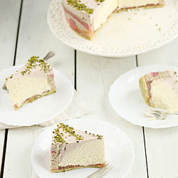 Rhubarb-Quark Mousse Cake