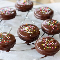 Chocolate Covered Oreo Cookies