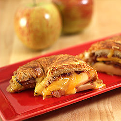 Apple & Cheddar Grilled Cheese