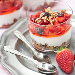 Strawberry and Muesli Yogurt