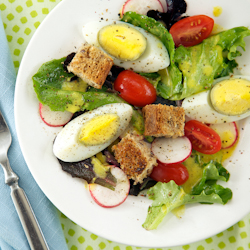 Breakfast Salad with Toast Croutons