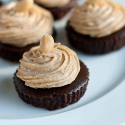 Peanut Butter Chocolate Cakes