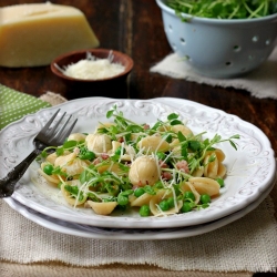 Orecchiette with Peas