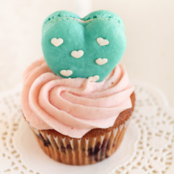 Heart Polka Dot Macarons & Cupcakes