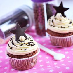 Cupcakes w/ milky frosting