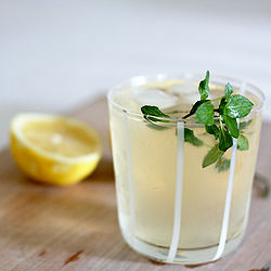 Lemon, ginger & mint drink