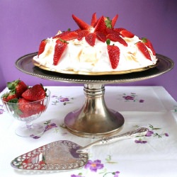 Strawberries White Cake