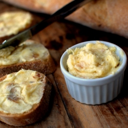 Roasted Garlic Buttter