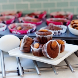 Chocolate Cupcakes with Almonds