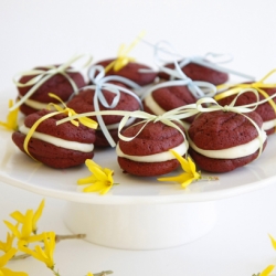 Red Velvet Whoopie Pies