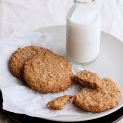 Sea Salt & Peanut Butter Cookies