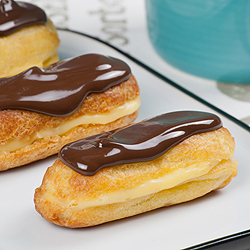 Custard éclairs