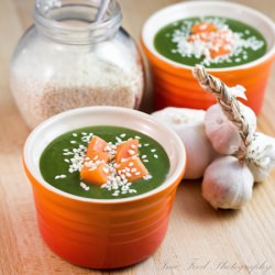 Spinach cream soup