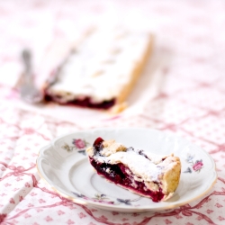 Tarte with red fruits