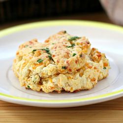 Low-Fat Cheddar Chive Biscuits