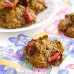 Strawberry Banana Nut Cookies