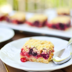 Mixed Berry Crumb Bars