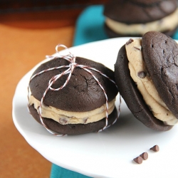 Cookie Dough Whoopie Pies