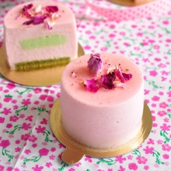 Strawberry & Pistachio Mousse Cake