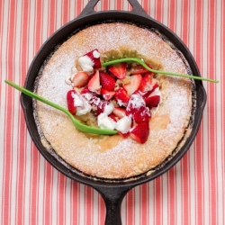 Gooey Butter Strawberry Shortcake