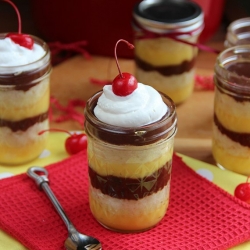 Boston Cream Pie in a Jar