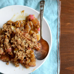 Rhubarb Crunch